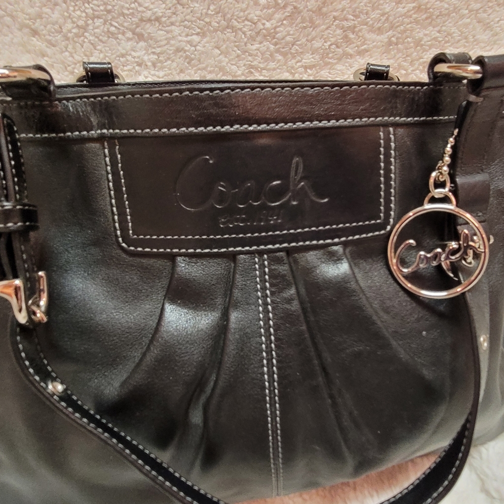 Coach Handbag - Picture 2 of 7